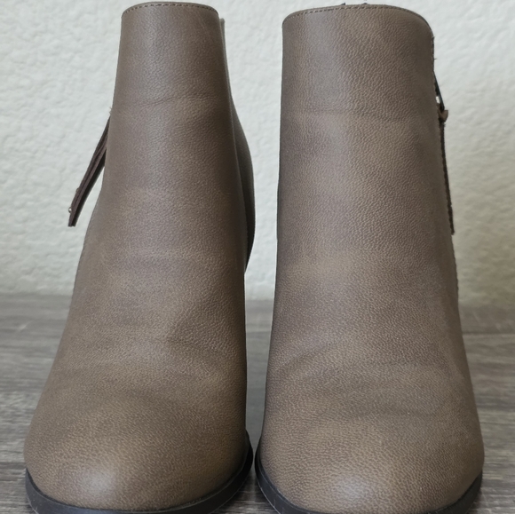 Booties - Picture 5 of 5